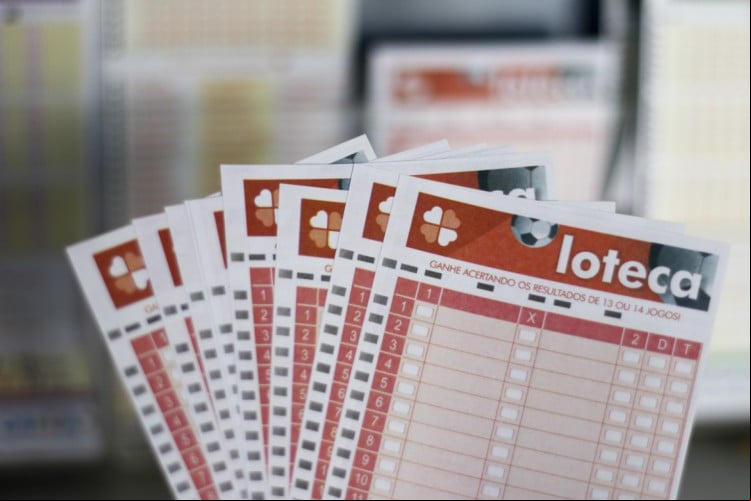 Resultado da Loteca concurso 1195, hoje, quinta-feira, 12 de junho de 2025 (12/06/25). O prêmio é de R$ 700 mil